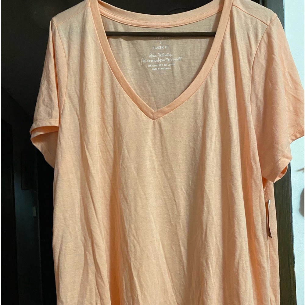 Torrid light weight Vneck tee Color Peach